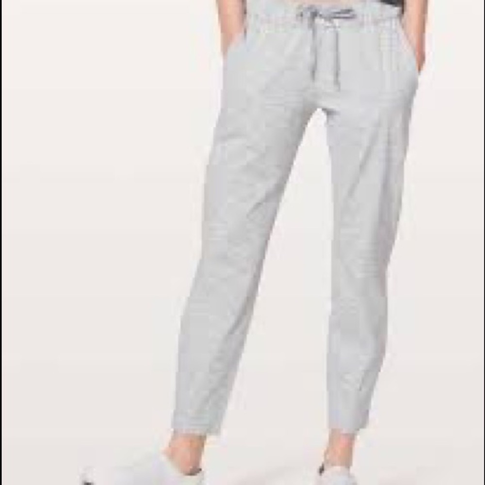 On The Fly 7/8 Pant Lululemon Wee are from space